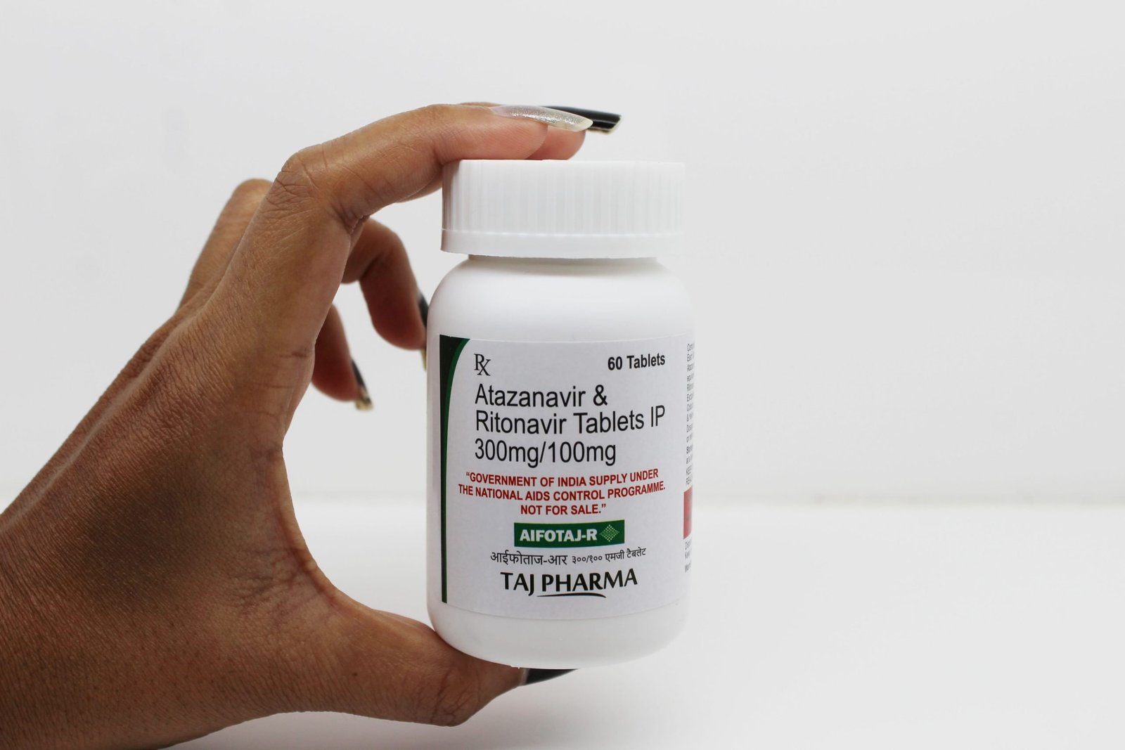 Atazanavir and Ritonavir Tablets 300mg/100mg Manufacturers Suppliers in India WHO-GMP Certified